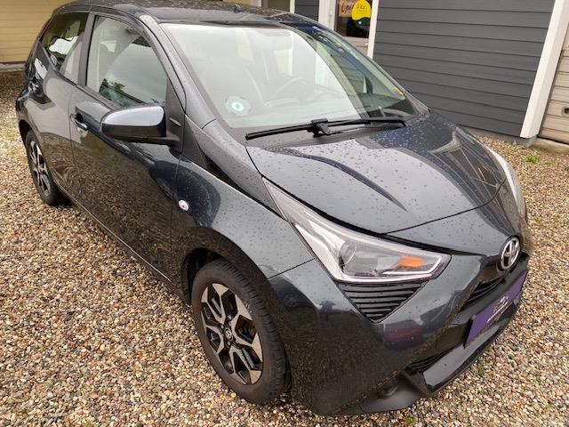 Toyota Aygo 1,0 VVT-i x-plore 5d