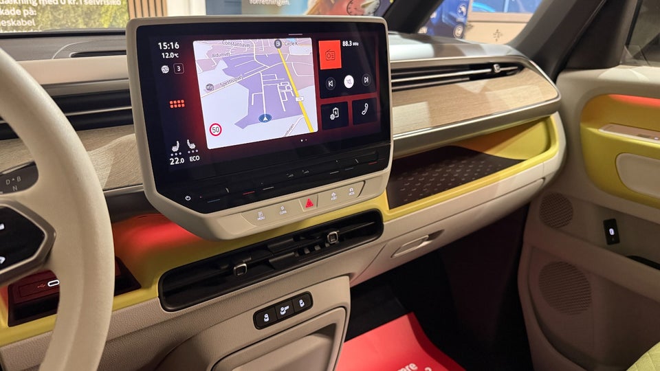 VW ID.Buzz 77 Pro SWB 5d