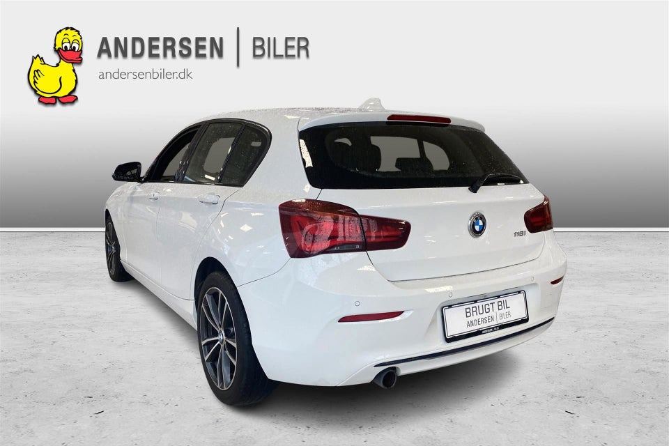 BMW 118i 1,5 Connected aut. 5d