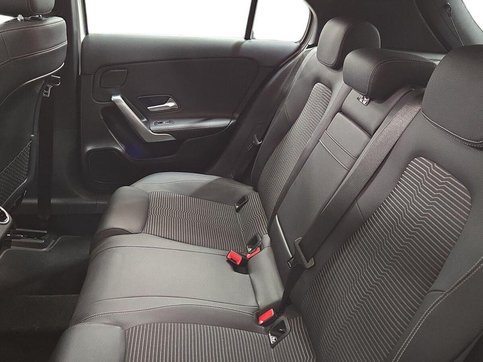 Mercedes A200 1,3 Business Progressive Line aut. 5d