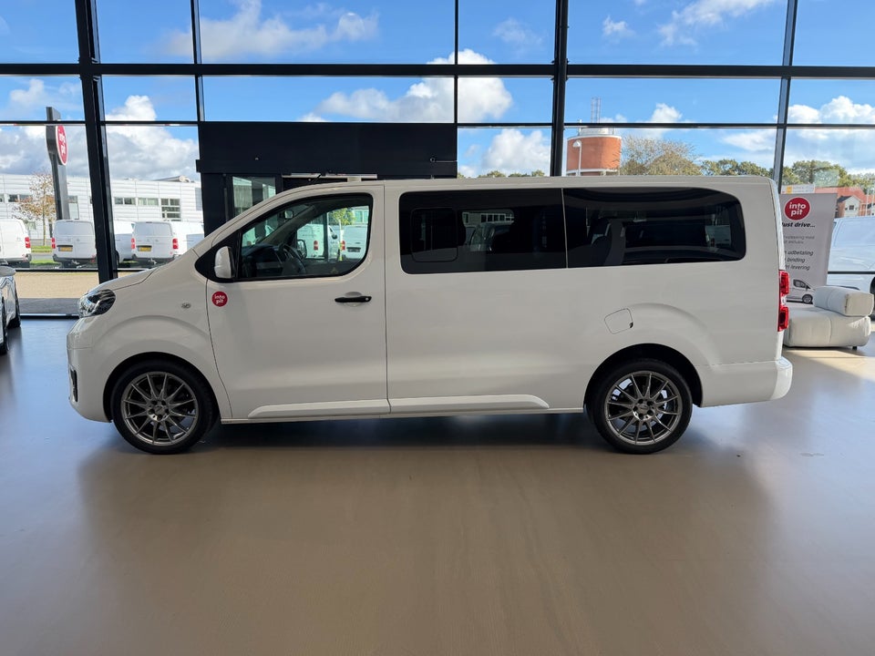Toyota ProAce Verso 2,0 D 120 Medium Combi aut. 5d