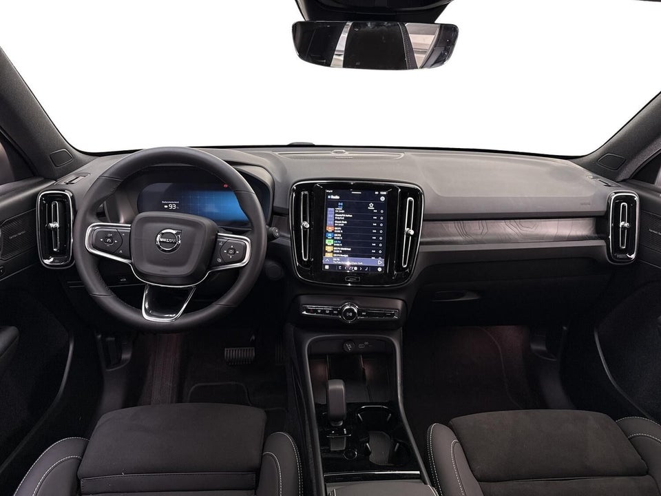 Volvo EX40 Extended Range Plus 5d