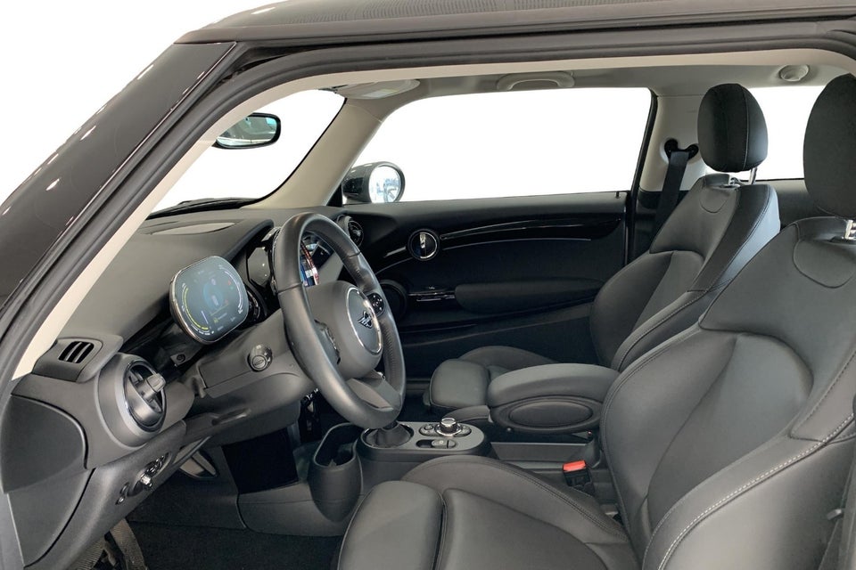 MINI Cooper SE Classic Trim 3d