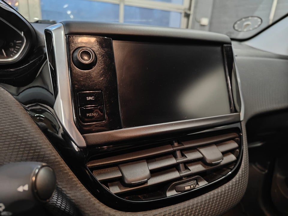 Peugeot 208 1,6 BlueHDi 100 Allure 5d