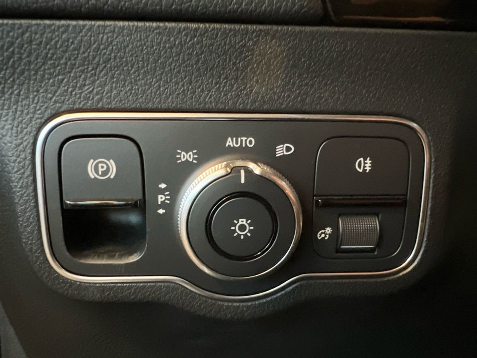 Mercedes EQA250+ Electric Art 5d