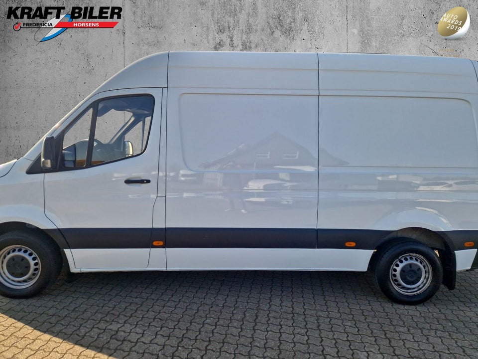 Mercedes Sprinter 214 2,2 CDi A2 Kassevogn aut. FWD