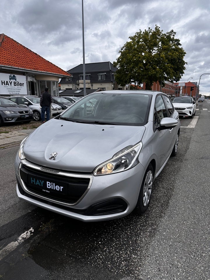 Peugeot 208 1,6 BlueHDi 100 Active 5d