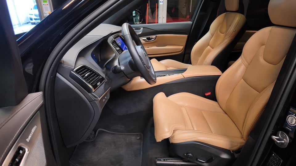 Volvo XC90 2,0 T8 ReCharge Ultimate Dark aut. AWD 7prs 5d