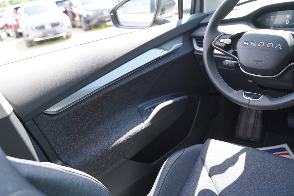 Skoda Elroq 60 iV Loft 5d