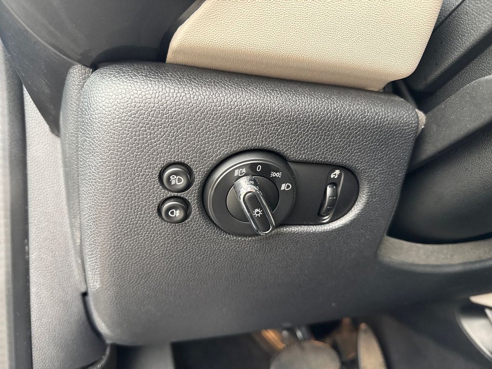 MINI Cooper SE Classic Trim 3d