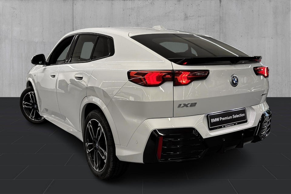 BMW iX2 eDrive20 M-Sport 5d