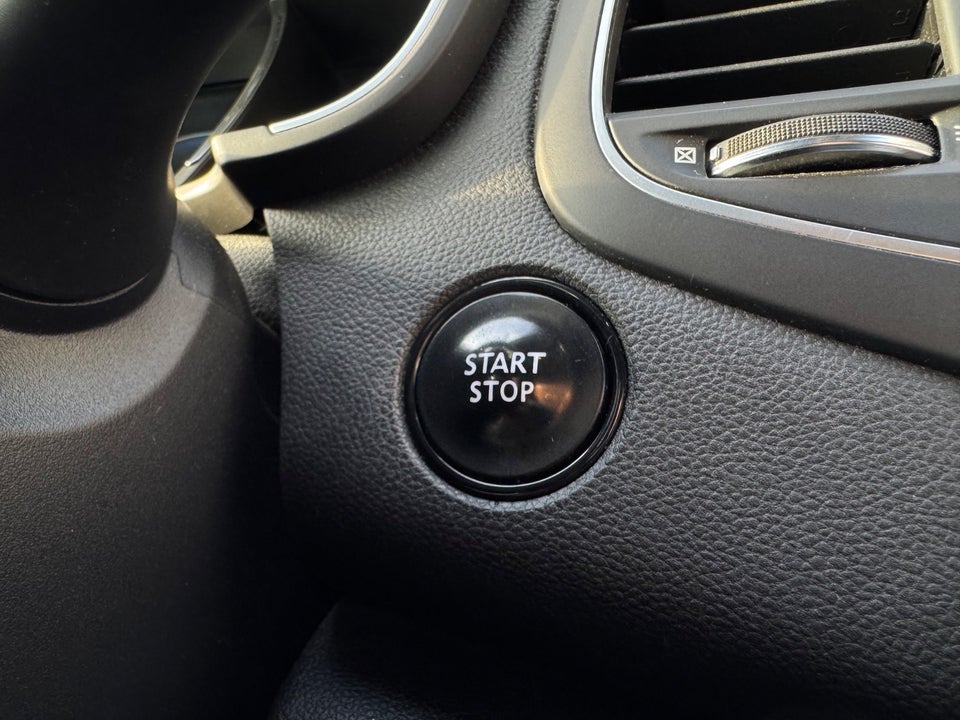 Renault Megane IV 1,5 dCi 110 Zen Sport Tourer 5d