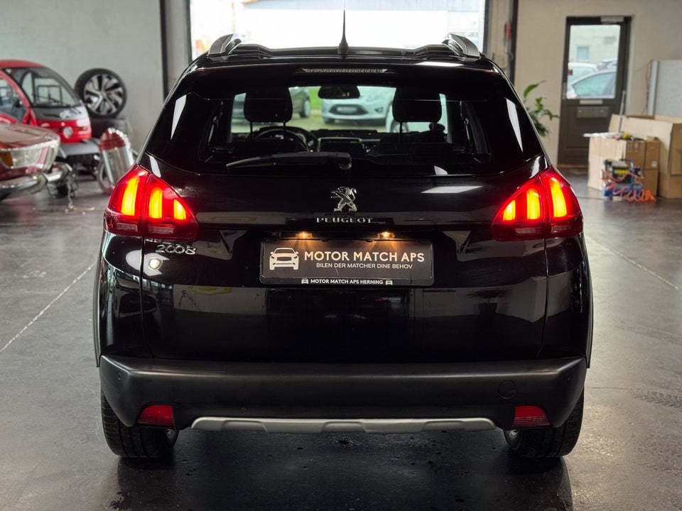 Peugeot 2008 1,6 BlueHDi 100 Allure Sky 5d