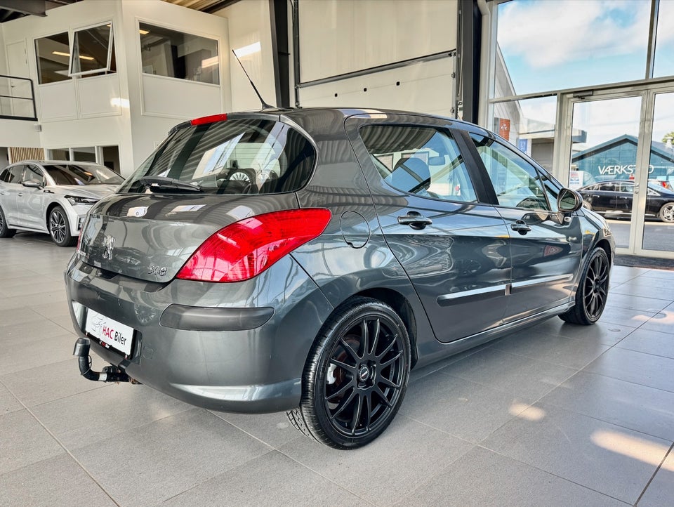 Peugeot 308 1,6 VTi Premium 5d