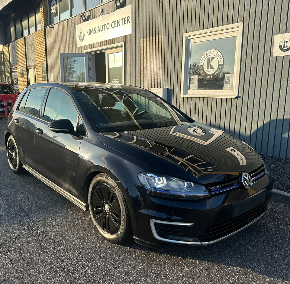 VW Golf VII 1,4 GTE Highline DSG 5d