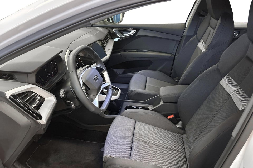 Audi Q4 e-tron 45 Progress 5d