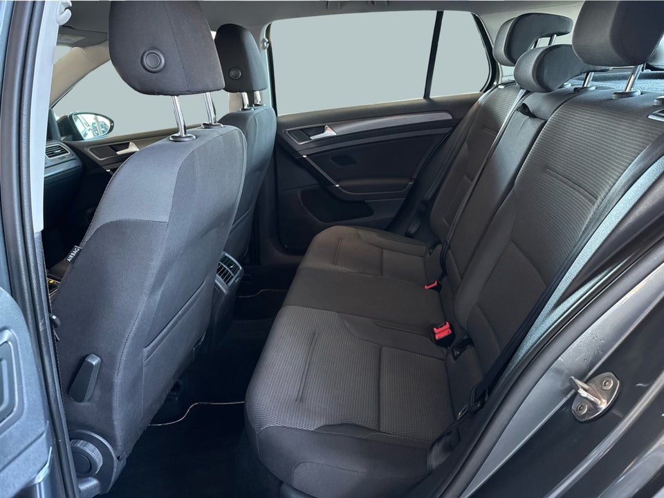 VW Golf VII 1,4 TSi 125 Comfortline 5d