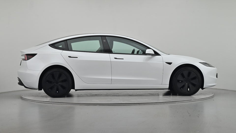 Tesla Model 3 RWD 4d