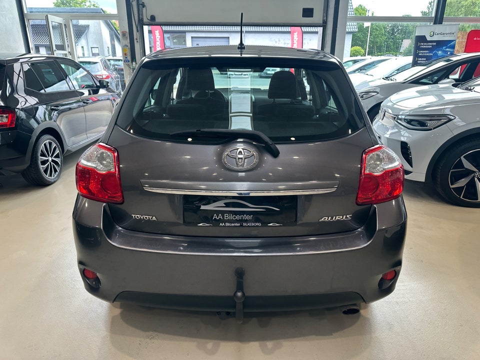 Toyota Auris 1,6 T2 5d