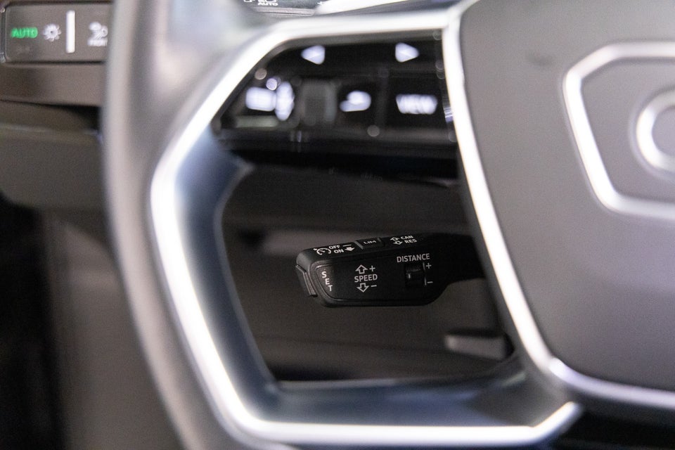 Audi e-tron 55 S-line quattro 5d