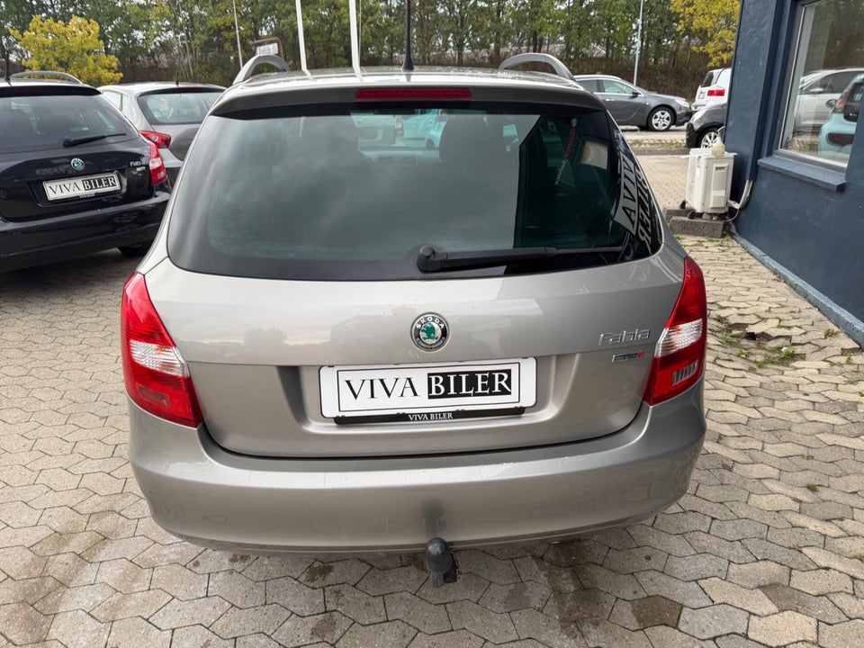 Skoda Fabia 1,2 TSi 105 Ambiente Combi 5d