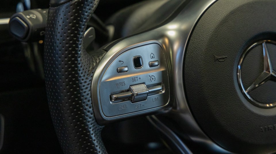 Mercedes EQA300 AMG Line 4Matic 5d