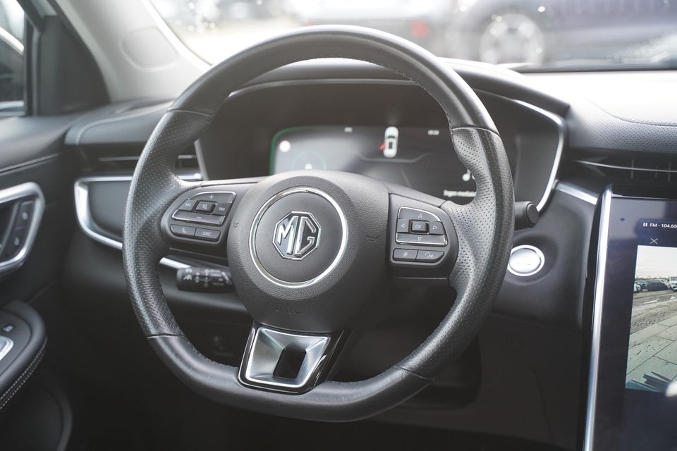 MG Marvel R Luxury 5d