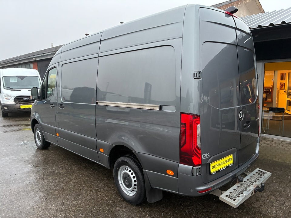 Mercedes Sprinter 319 3,0 CDi A2 Kassevogn aut. RWD