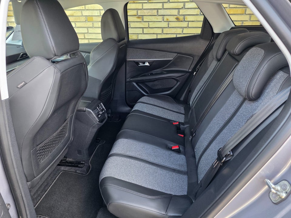 Peugeot 3008 1,6 BlueHDi 120 Allure EAT6 Grip 5d