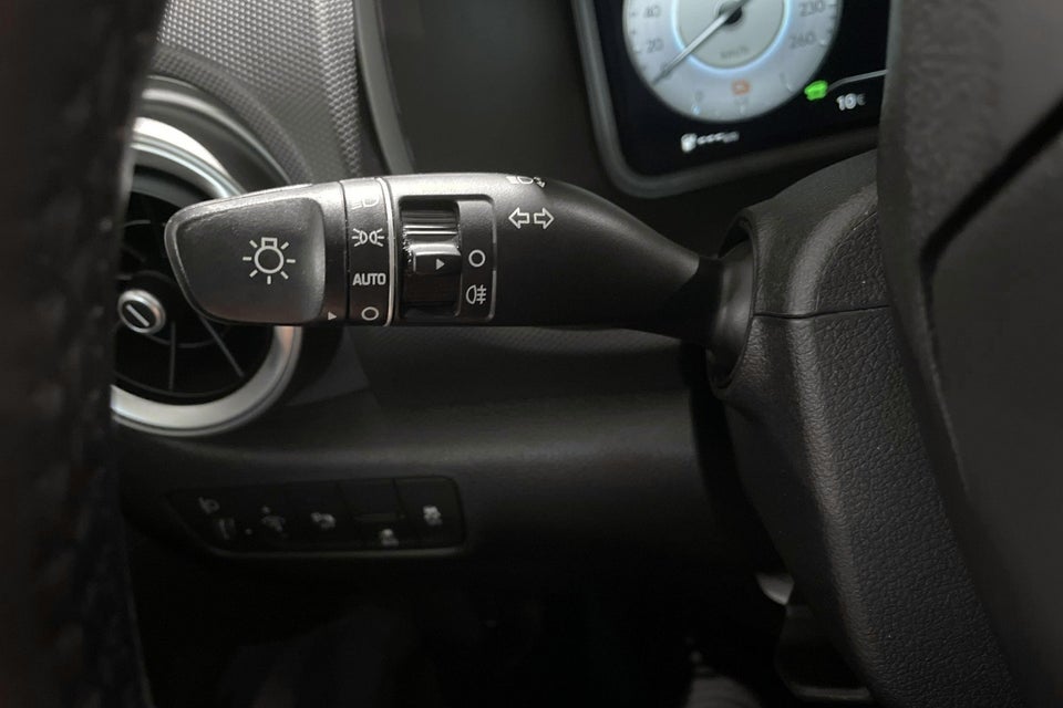 Hyundai Kona 39 EV Select 5d