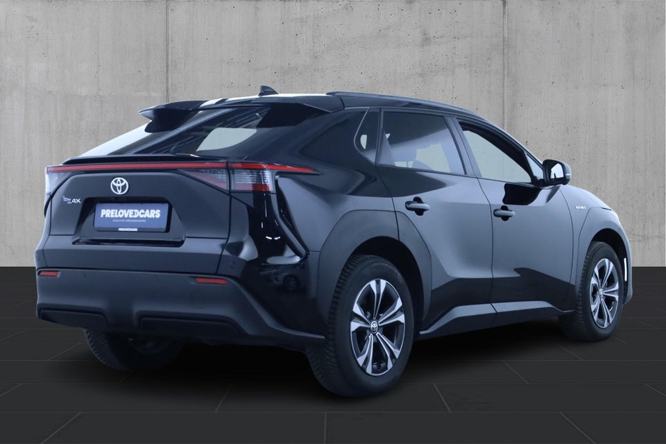 Toyota bZ4X Active 5d