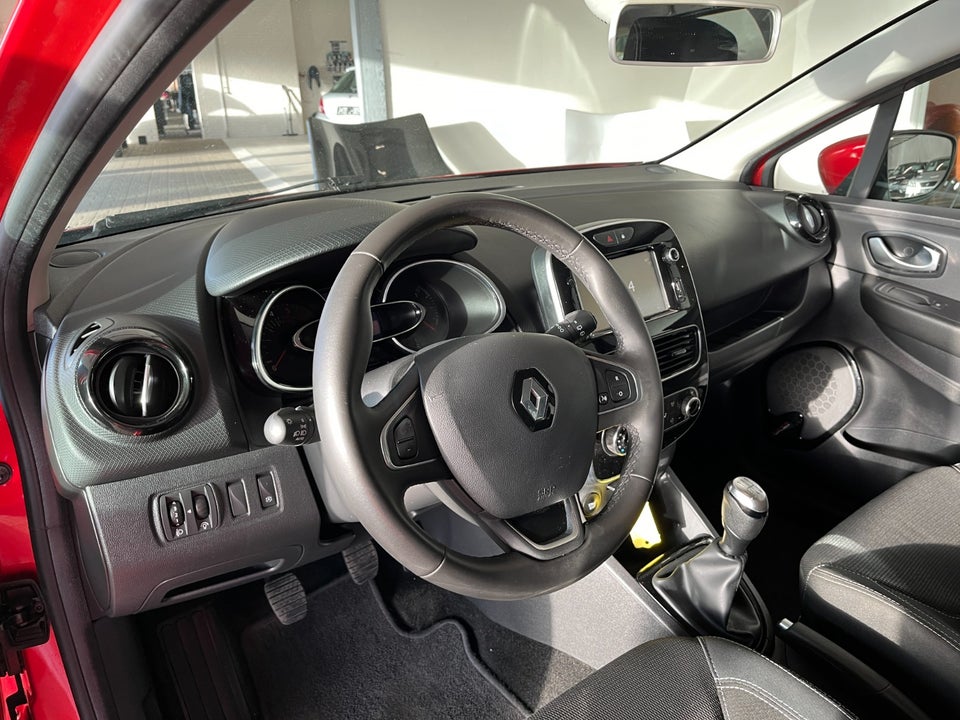 Renault Clio IV 1,5 dCi 90 Zen Sport Tourer 5d