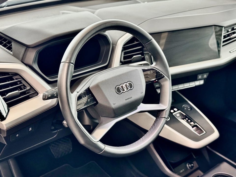 Audi Q4 e-tron 45 Progress 5d