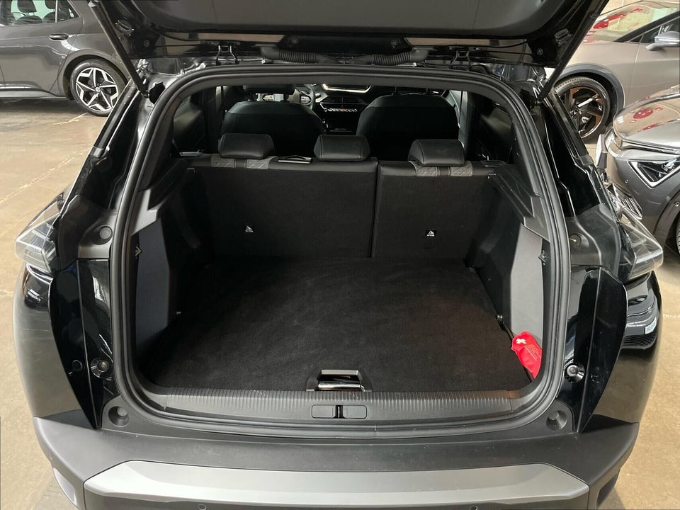 Peugeot e-2008 50 Allure 5d