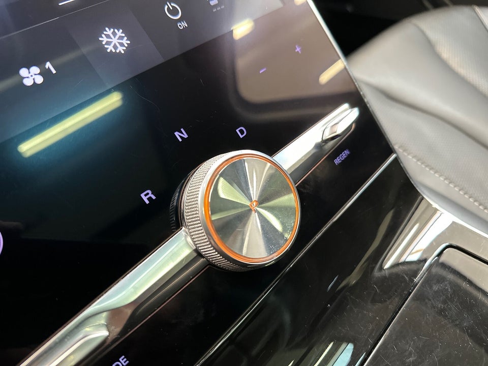 MG Marvel R Luxury 5d