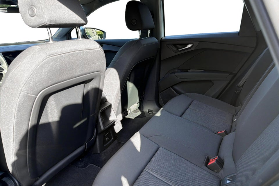 Audi Q4 e-tron 40 Attitude 5d