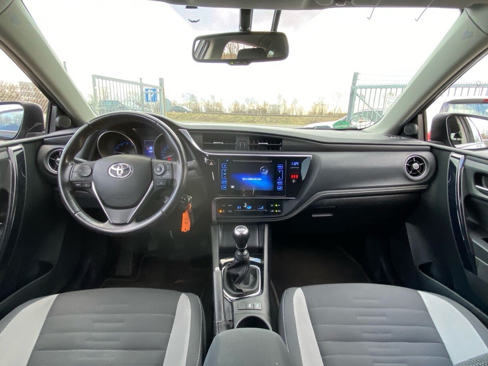 Toyota Auris 1,2 T T2 Style 5d