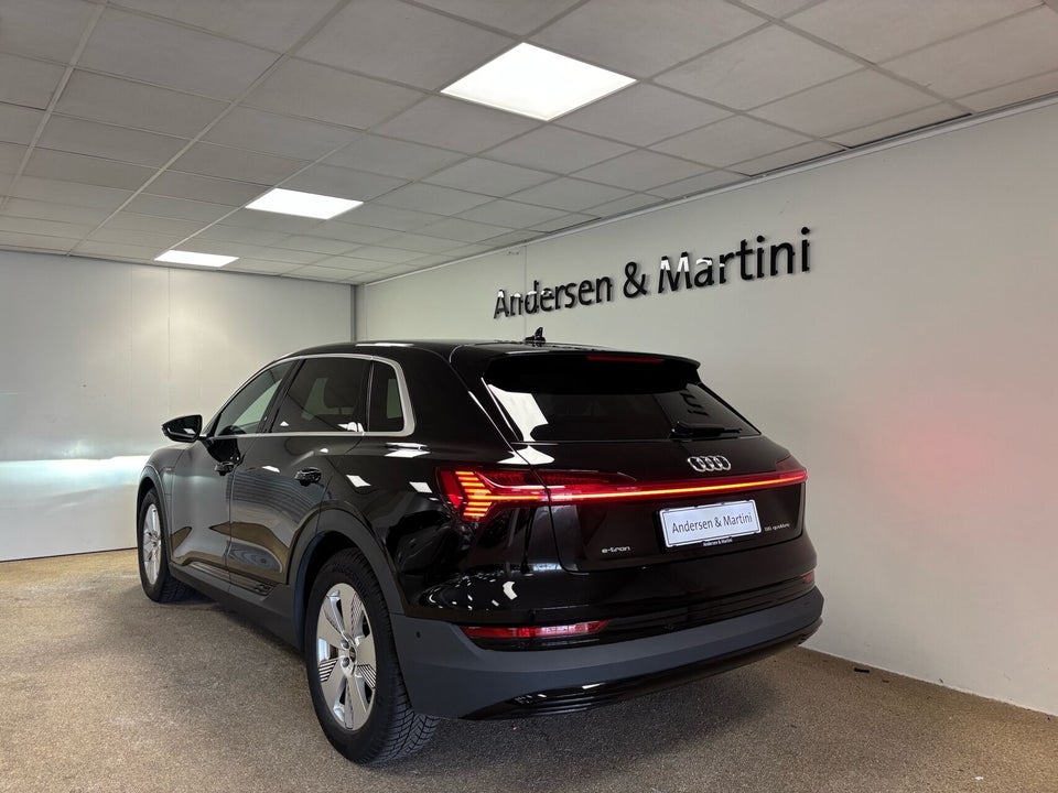 Audi e-tron 55 quattro 5d
