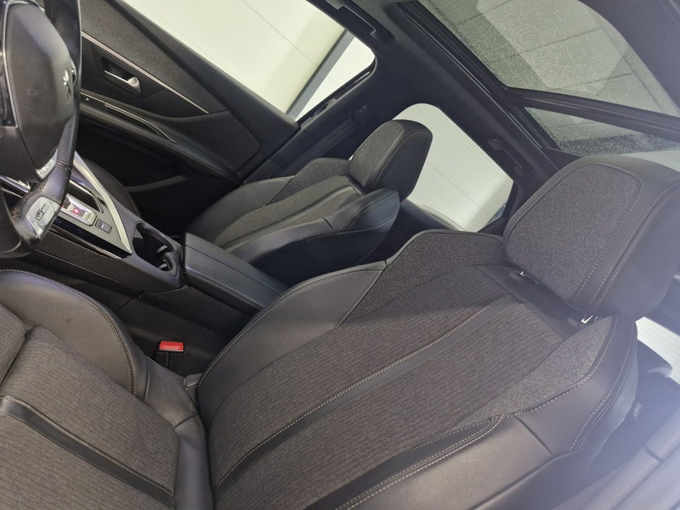 Peugeot 3008 1,2 PureTech 130 GT Line EAT8 5d