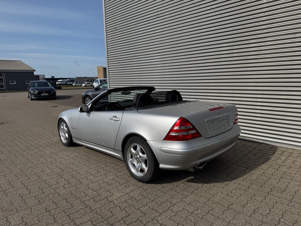 Mercedes SLK230 2,3 Kompressor aut. 2d