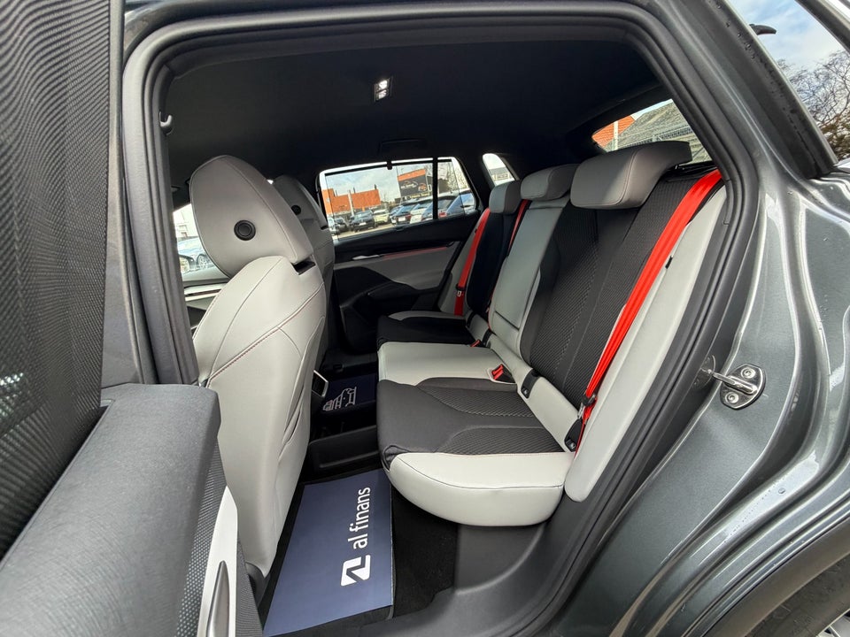 Skoda Elroq 85 iV Advanced 5d