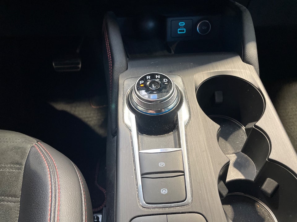 Ford Kuga 2,5 PHEV ST-Line X CVT 5d