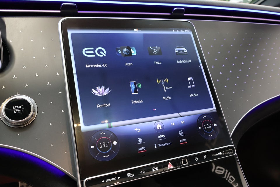 Mercedes EQE350 AMG Line Premium Plus 4d
