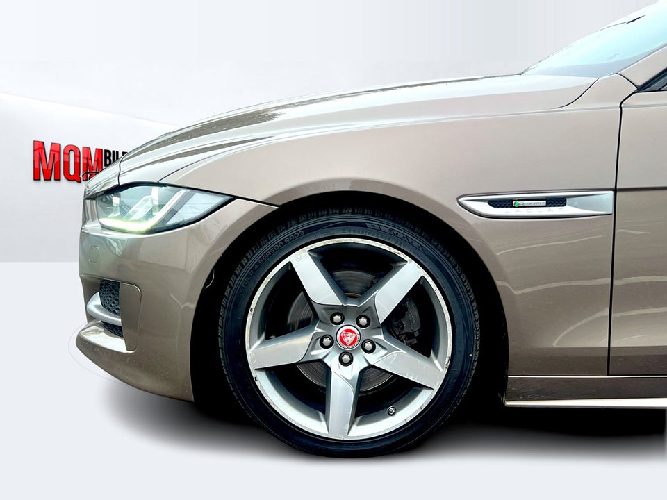 Jaguar XE 2,0 D180 R-Sport aut. 4d