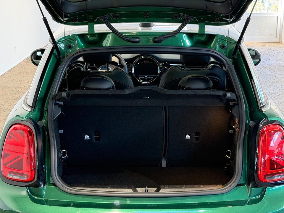 MINI Cooper SE Classic Trim 3d