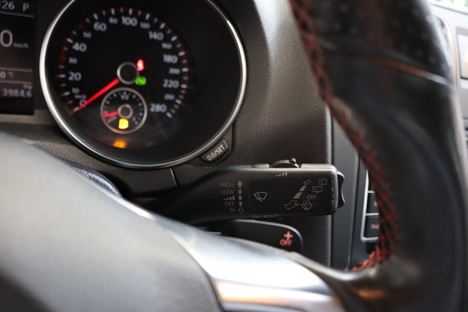 VW Golf VI 2,0 GTi DSG 5d