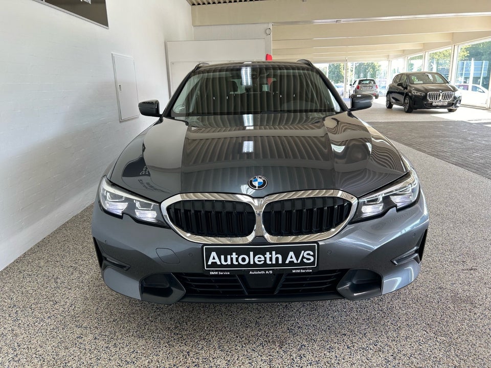 BMW 330e 2,0 Touring Sport Line aut. 5d