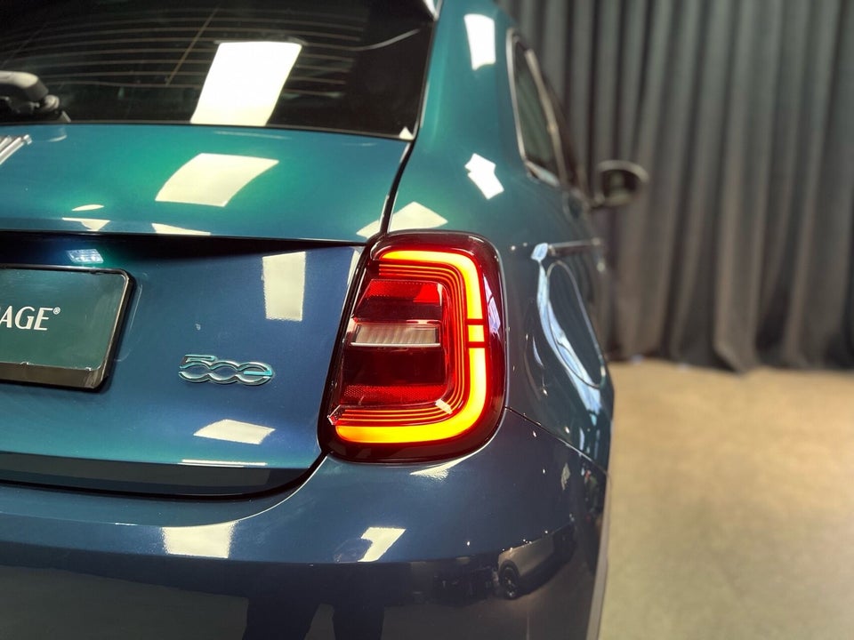 Fiat 500e 42 Icon Plus 3d