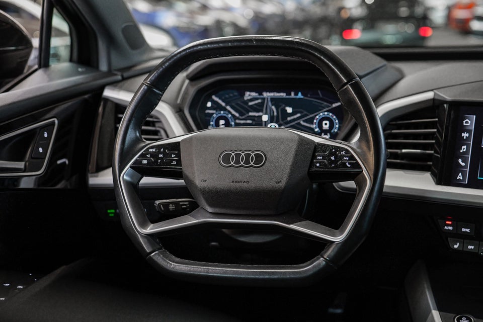 Audi Q4 e-tron 40 S-line 5d