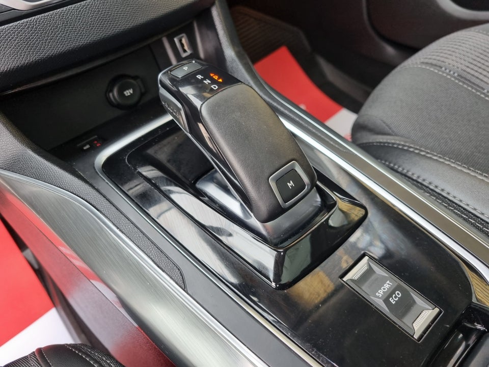 Peugeot 308 1,2 PureTech 130 Selection Sky SW EAT8 5d